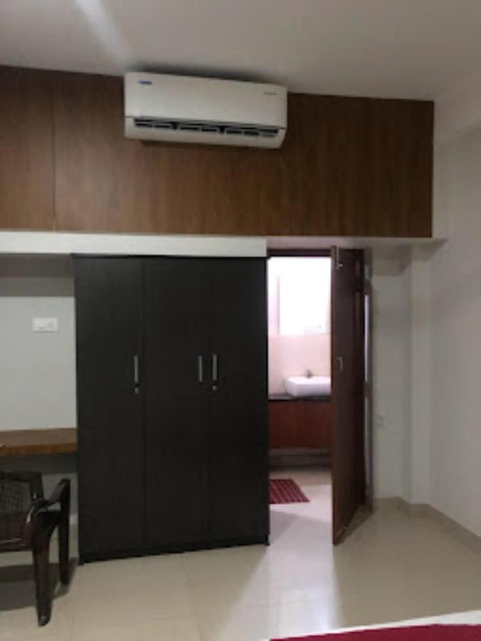 Redbell Suites Residency Kondotty 外观 照片
